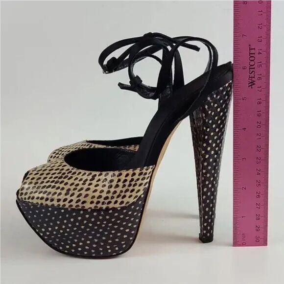 Giambattista Valli Black Ivory Polka Dot Snakeskin Peep Toe platform Sandal 38 8 - Picture 13 of 13
